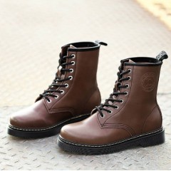 情侣款时尚潮流英伦风马丁靴